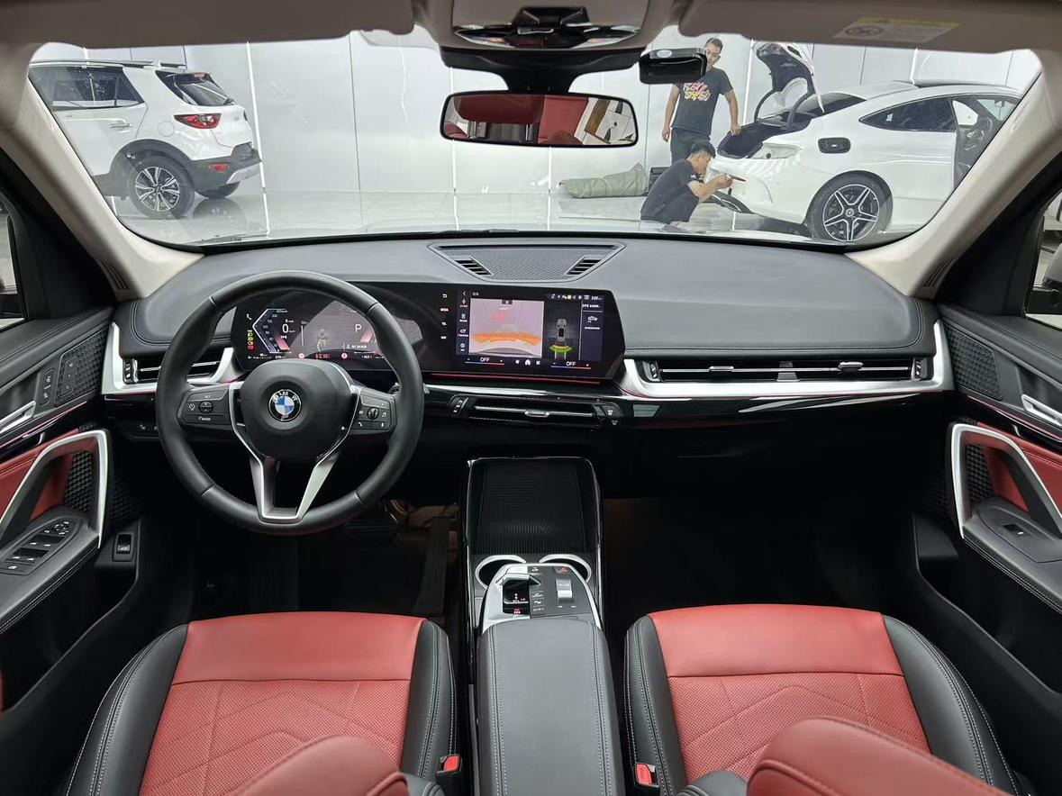 BMW X1 2023 thumb 11