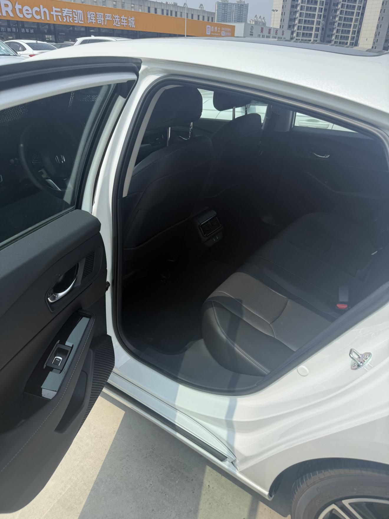 Honda Inspire 2023 thumb 10
