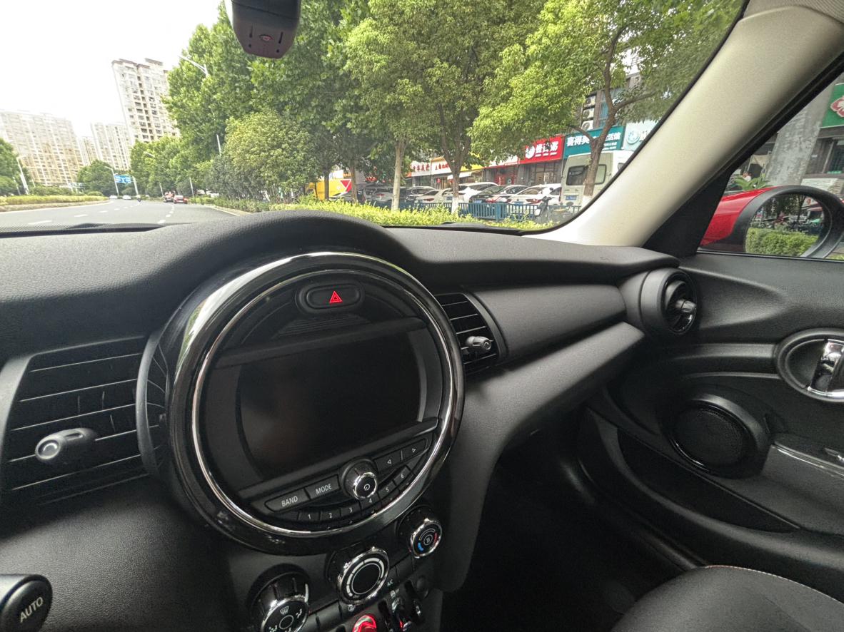 Mini Hatch 2018 thumb 5