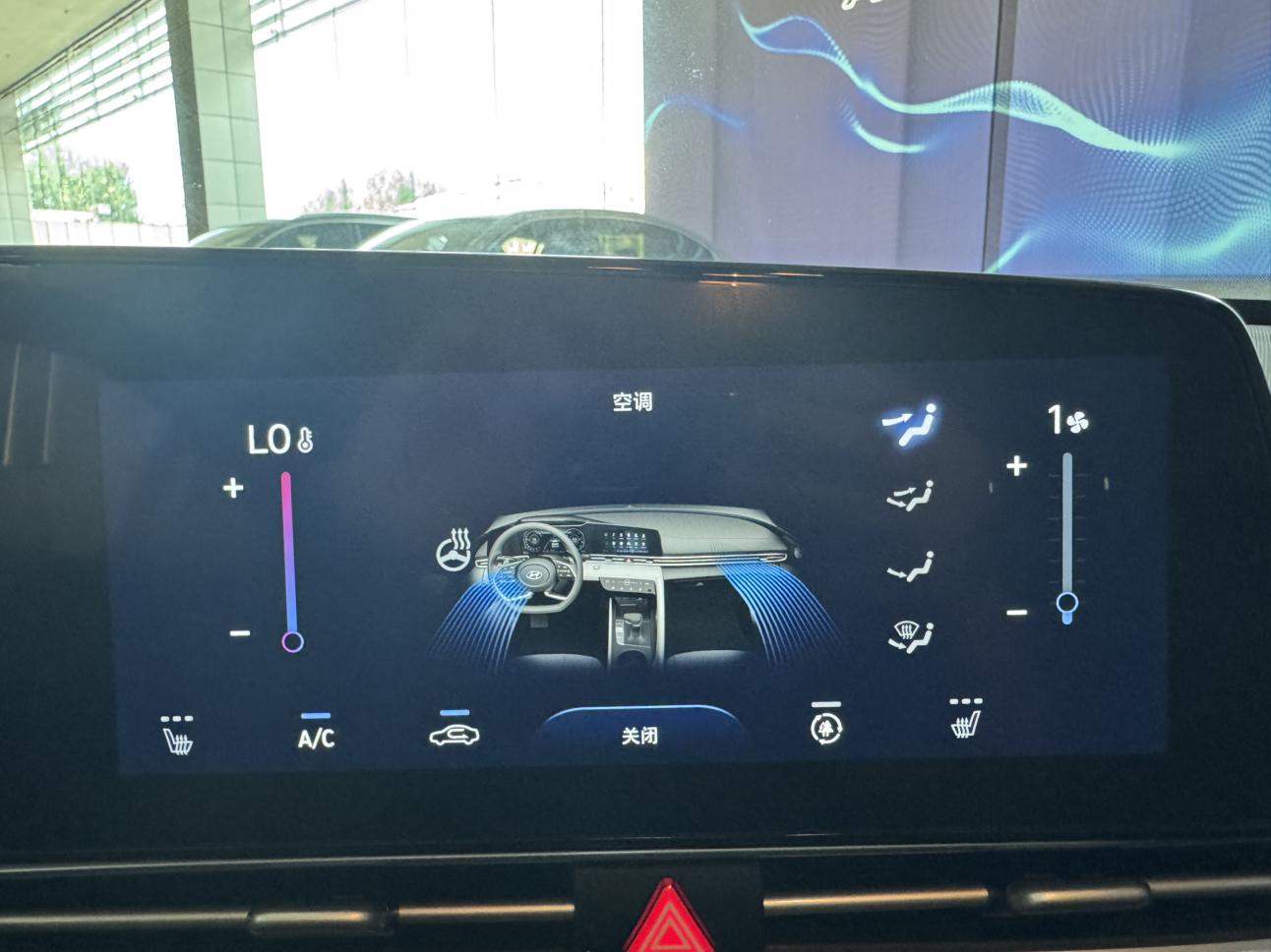 Hyundai Elantra 2022 thumb 3