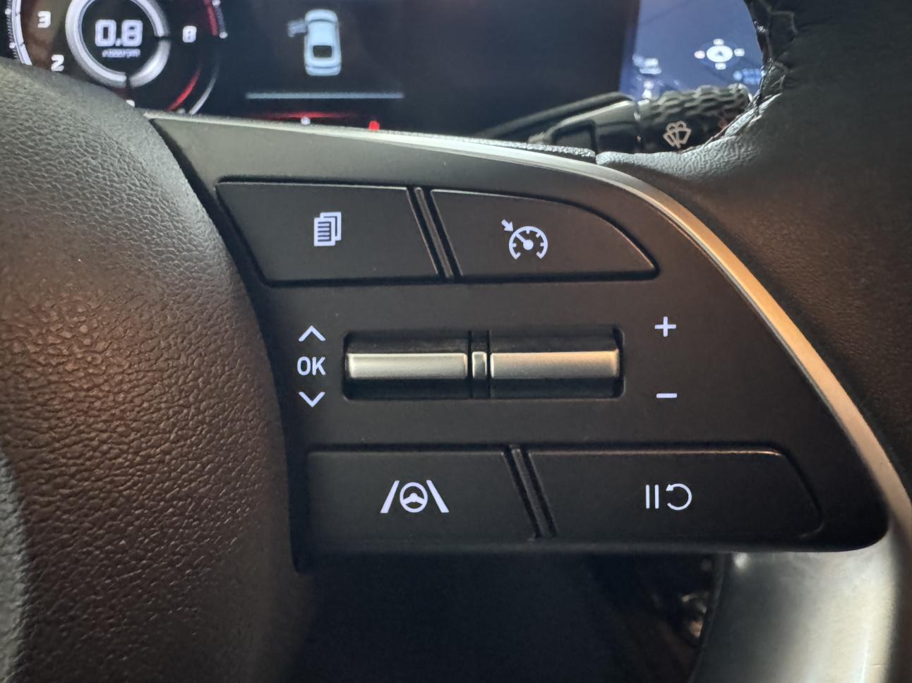 Hyundai Elantra 2022 thumb 4