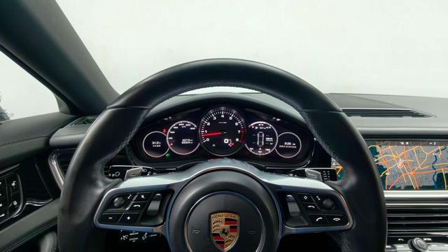 Porsche Panamera 2017 thumb 9
