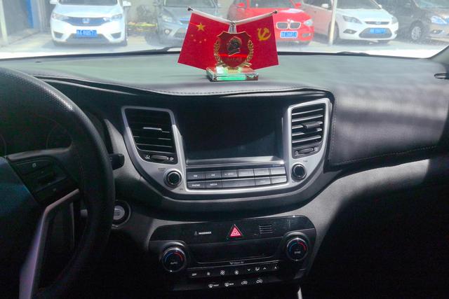 Hyundai Tucson 2018 thumb 12