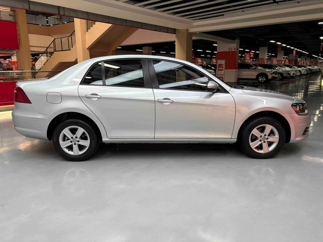 Volkswagen Bora 2013 thumb 6