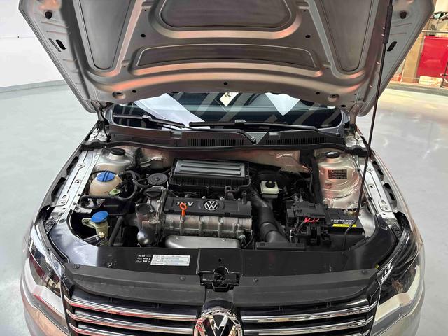Volkswagen Bora 2013 thumb 8