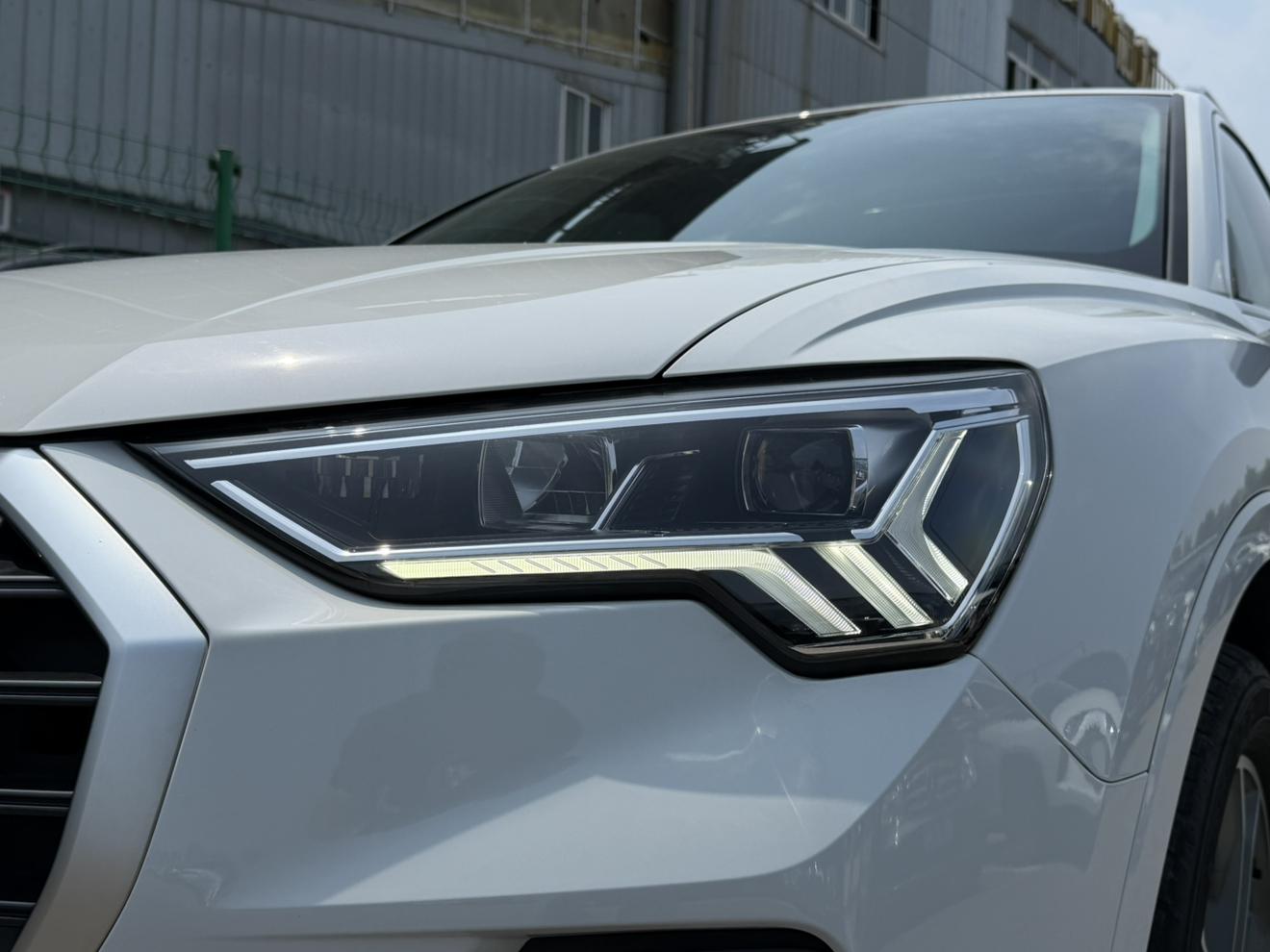 Audi Q3 2022 thumb 4
