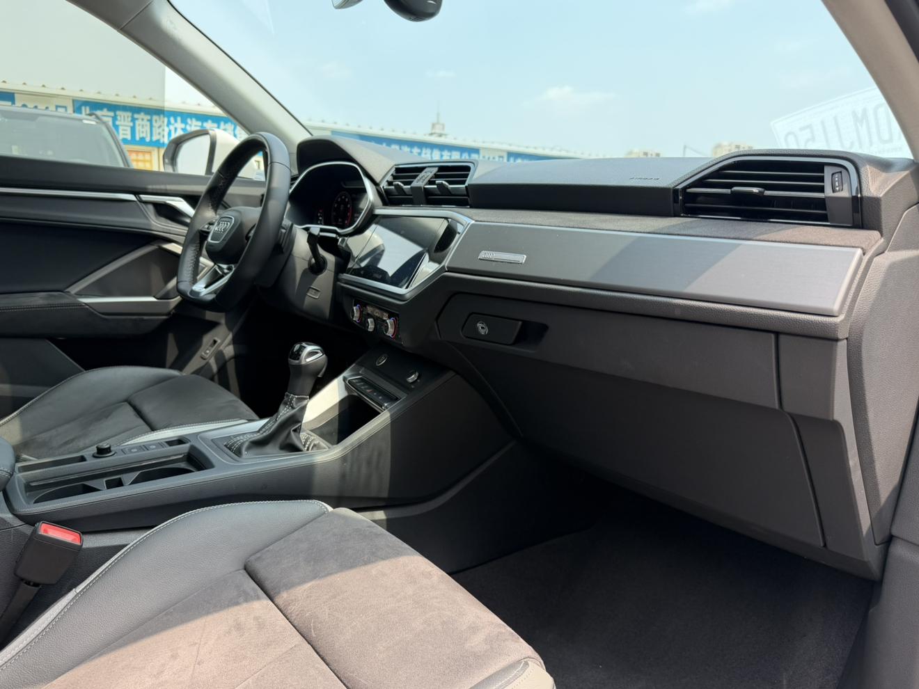 Audi Q3 2022 thumb 7