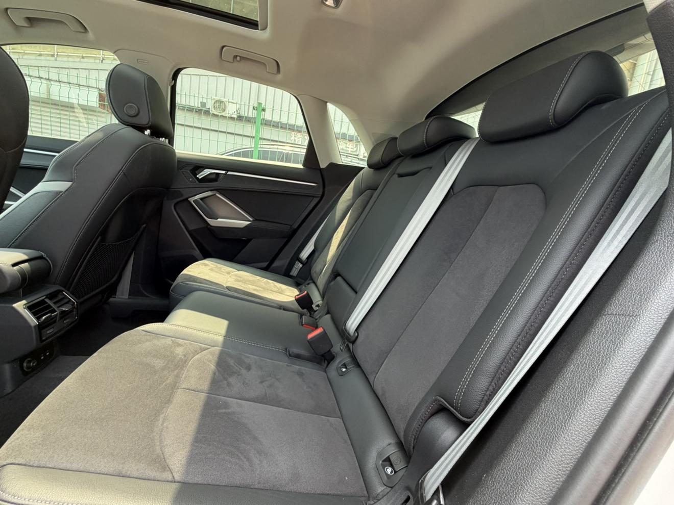 Audi Q3 2022 thumb 11