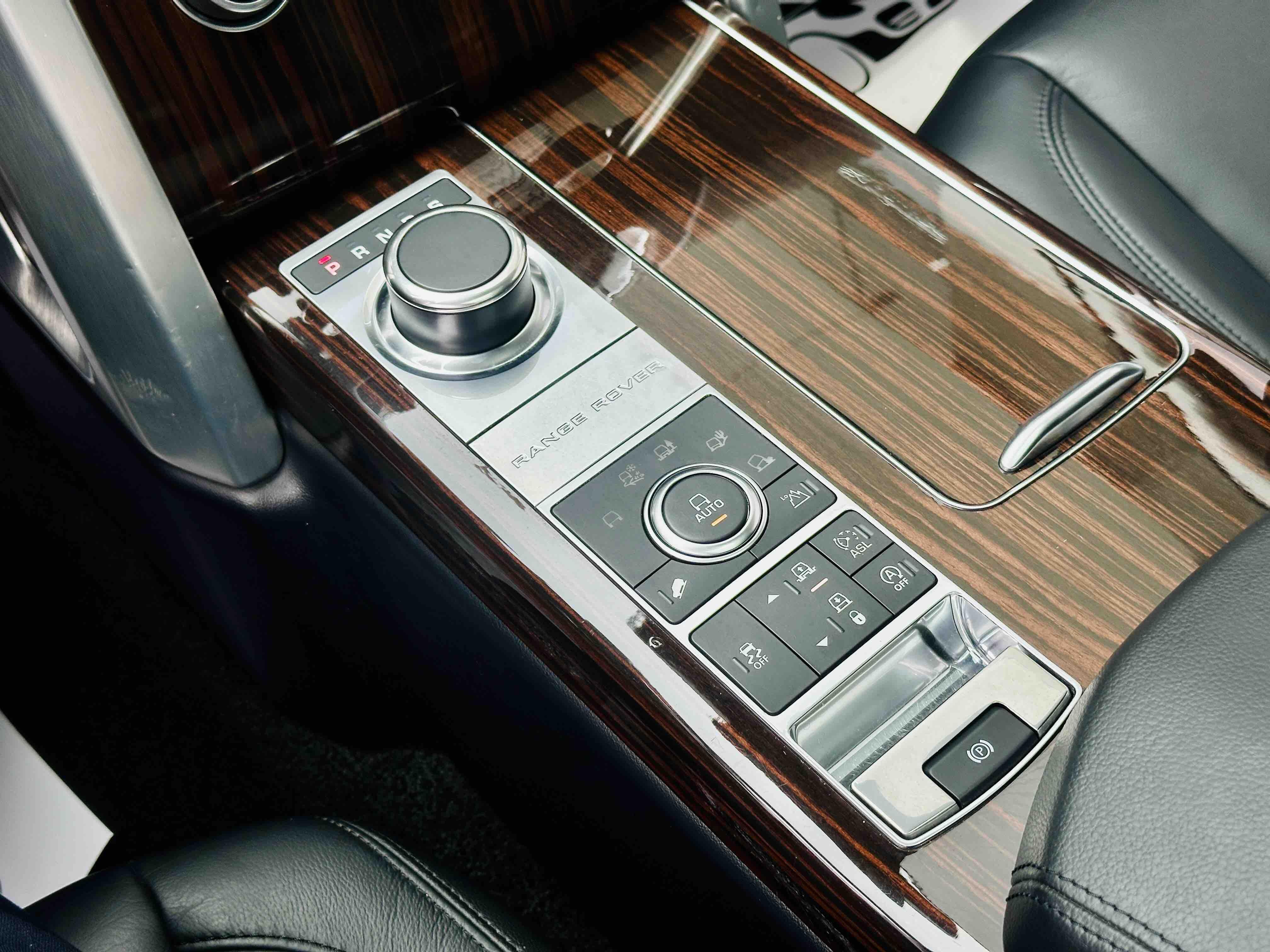 Land Rover Range Rover 2016 thumb 8