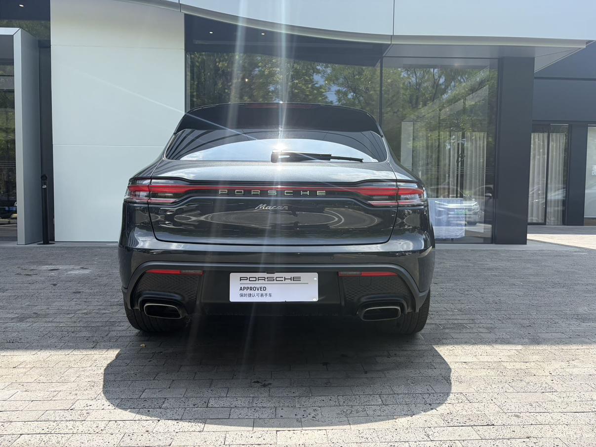 Porsche Macan 2025 thumb 4