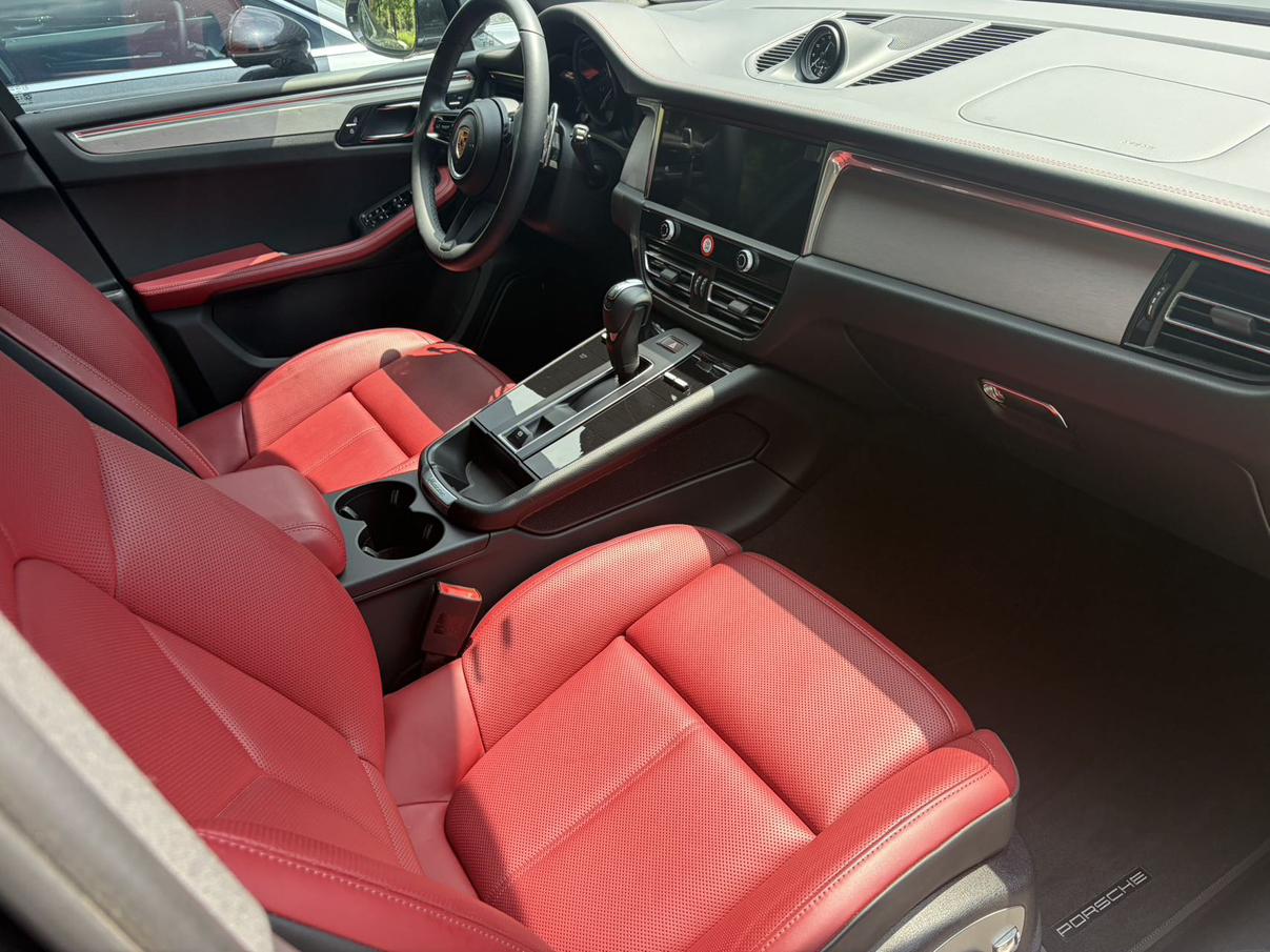 Porsche Macan 2025 thumb 8