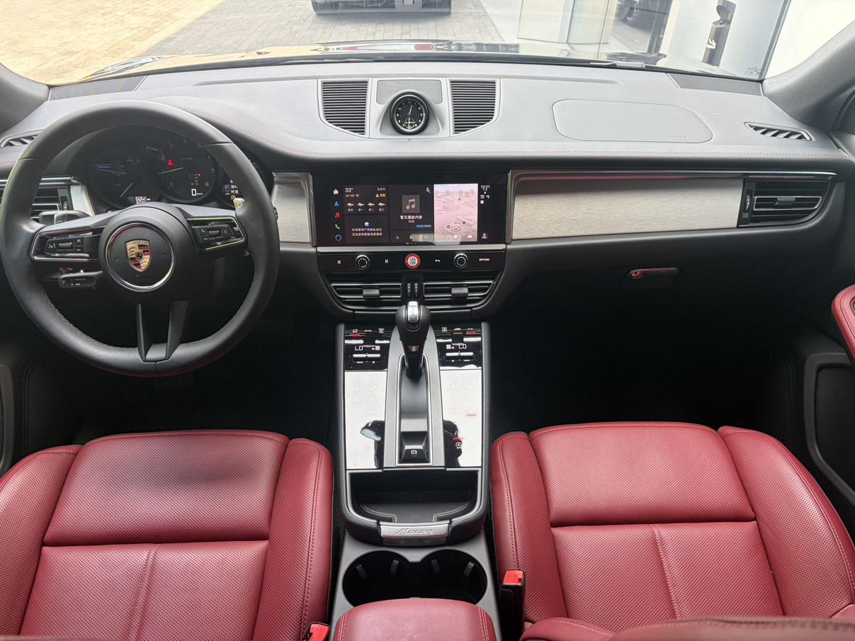 Porsche Macan 2025 thumb 12