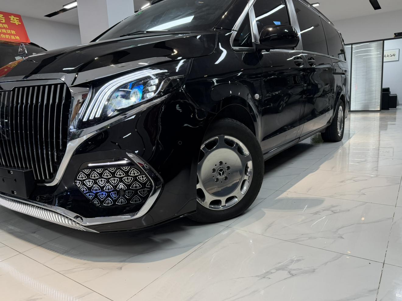Mercedes-Benz Wei Ting 2023 thumb 4