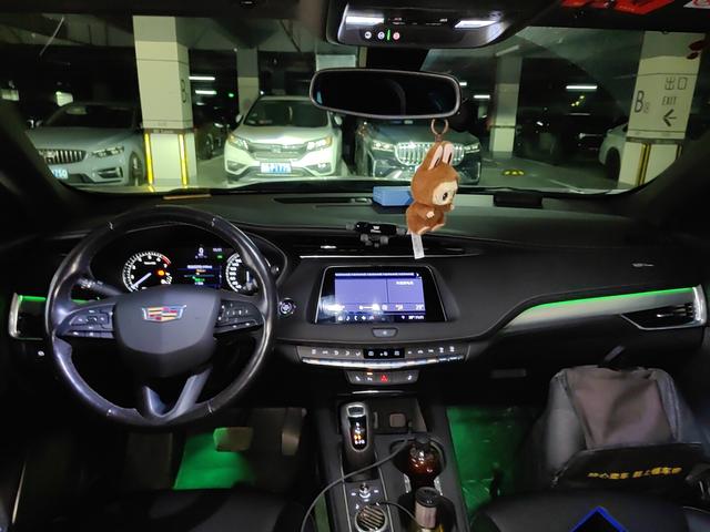 Cadillac XT4 2018 thumb 3