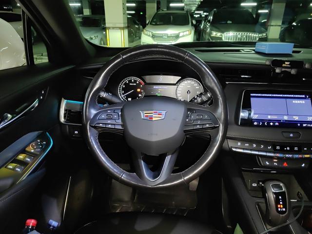 Cadillac XT4 2018 thumb 5