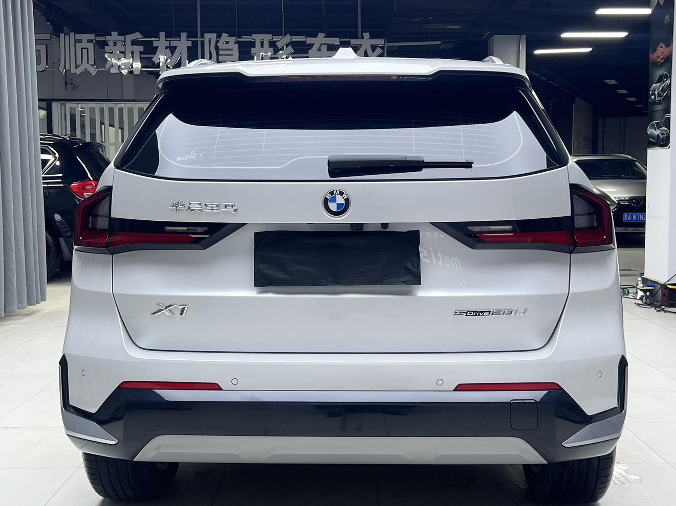 BMW X1 2023 thumb 3