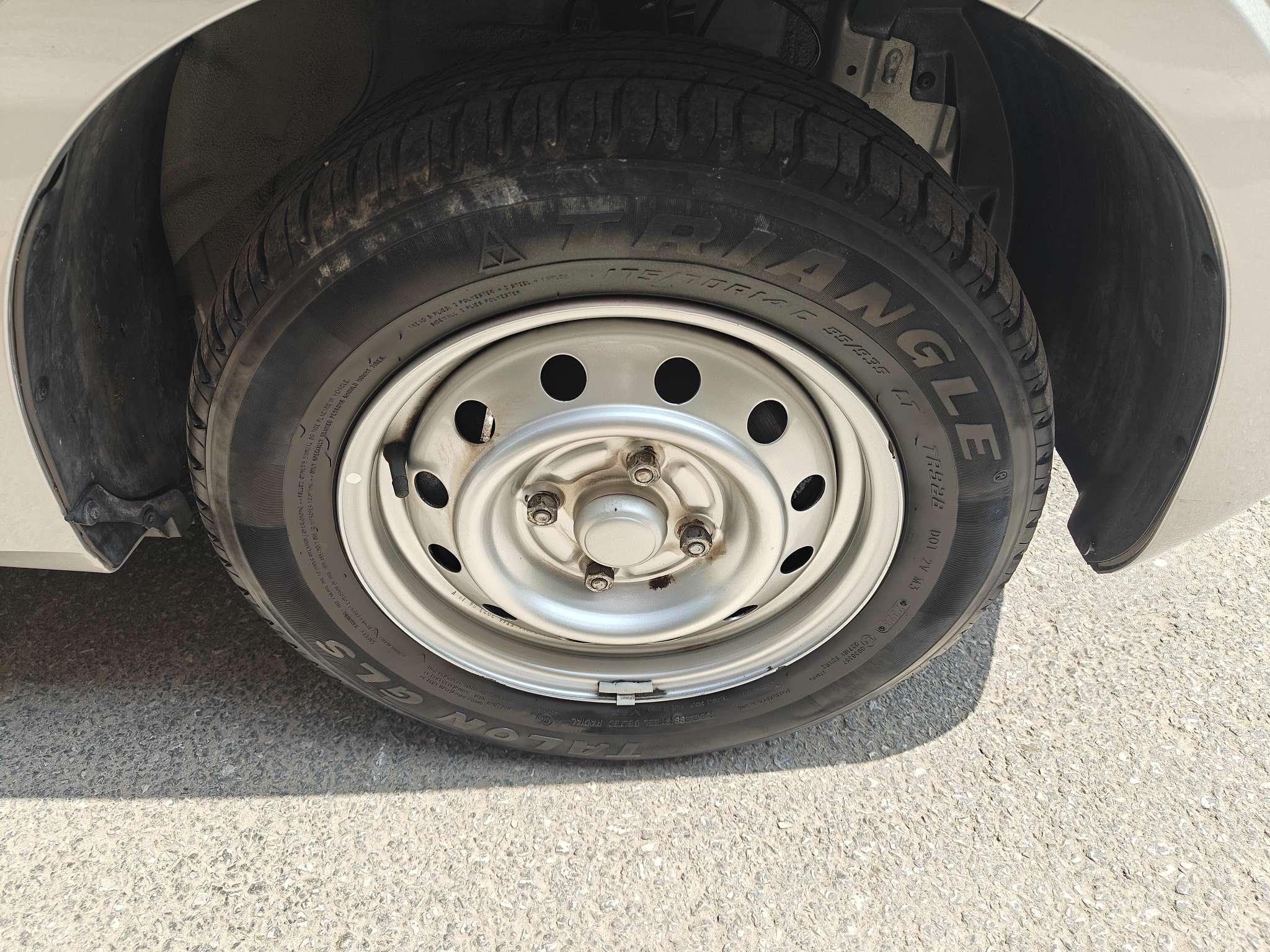 Wuling Hong Guang V 2022 thumb 7