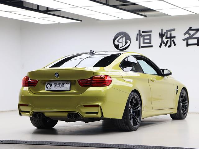 BMW M4 2014 thumb 4