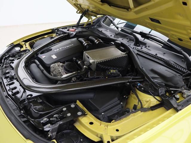 BMW M4 2014 thumb 5