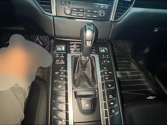 Porsche Macan 2017 thumb 7