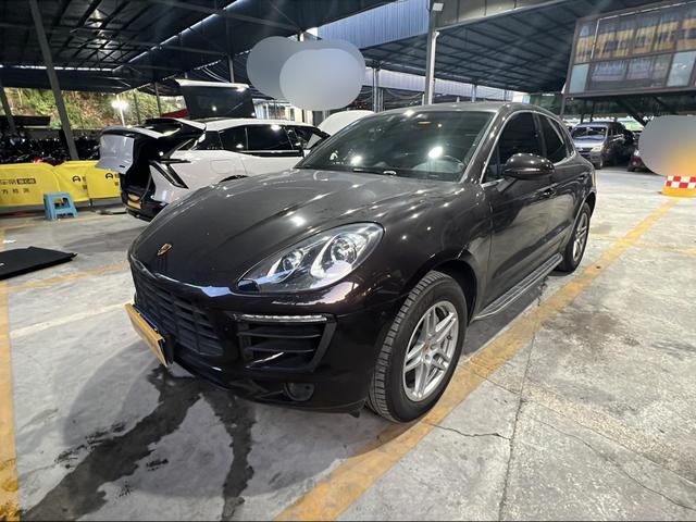 Porsche Macan 2017 thumb 11