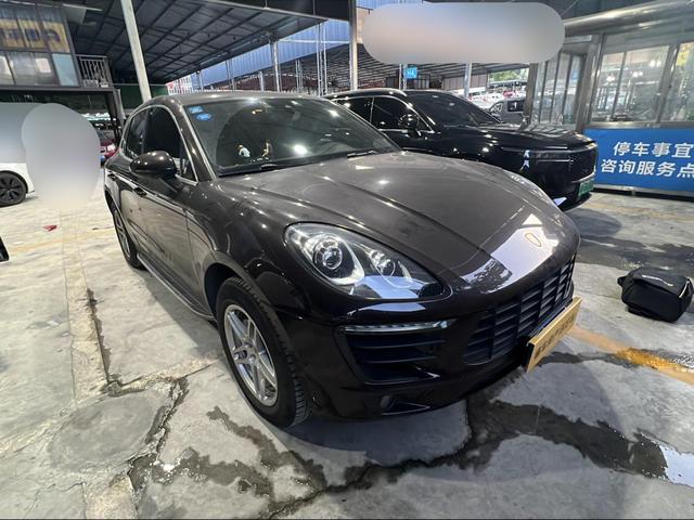 Porsche Macan 2017 thumb 12