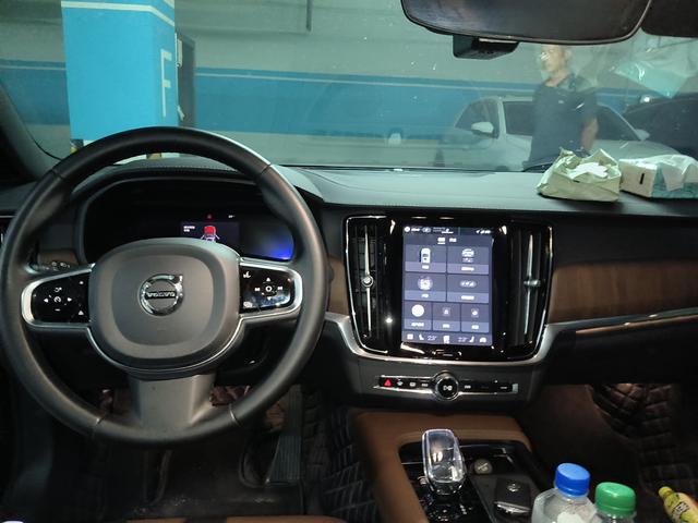 Volvo S90 2023 thumb 3