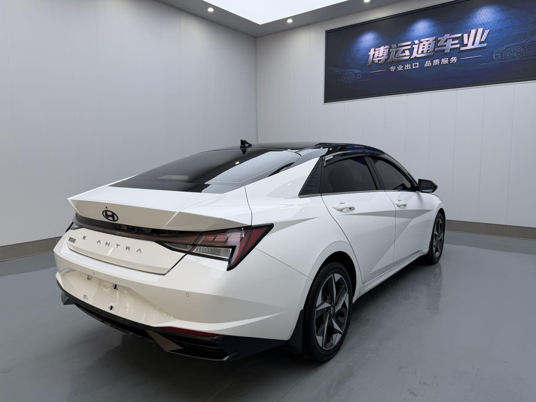 Hyundai Elantra 2022 thumb 4