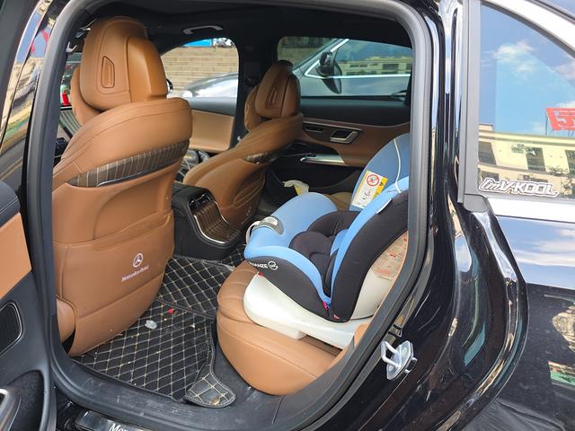 Mercedes-Benz E-Класс 2025 thumb 10