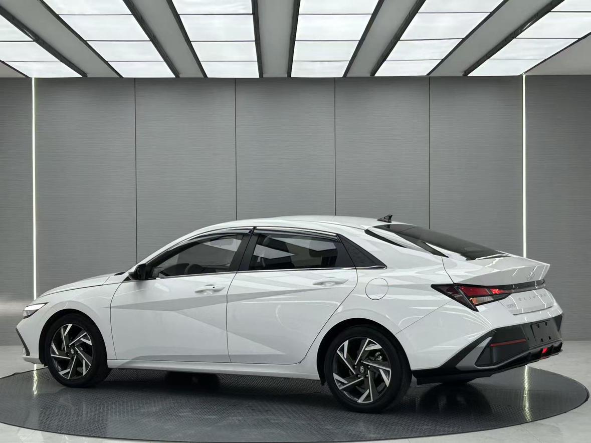 Hyundai Elantra 2021 thumb 2