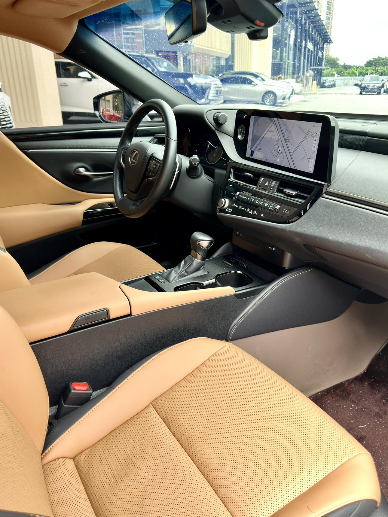 Lexus ES 2022 thumb 5