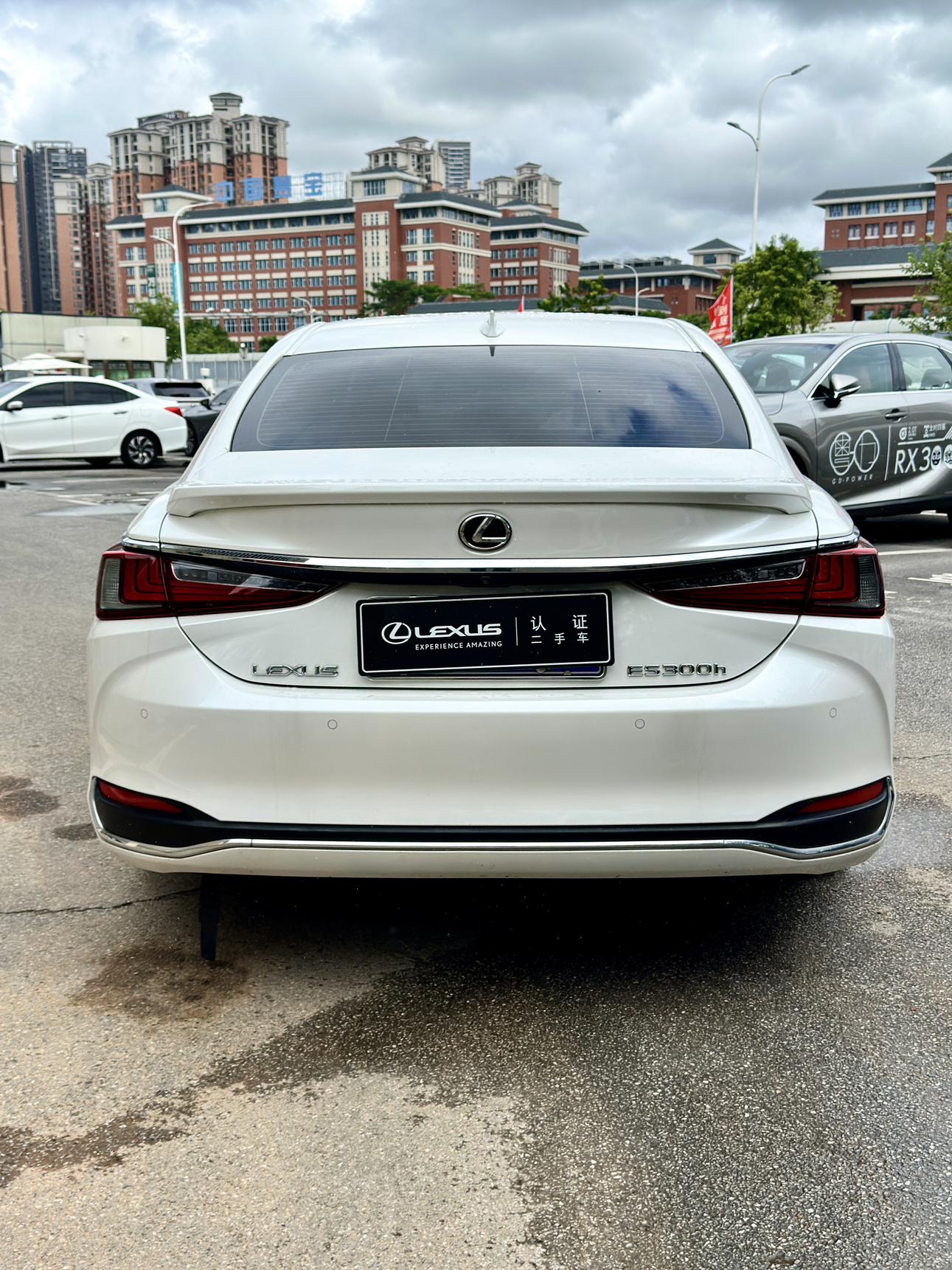 Lexus ES 2022 thumb 10