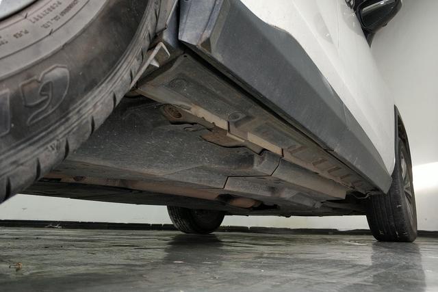 Toyota RAV4 2023 thumb 6