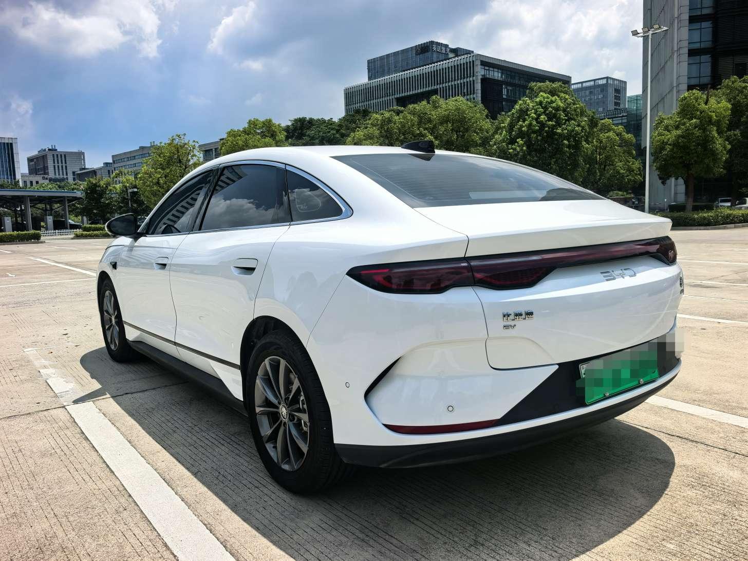 BYD Qin 2025 thumb 2