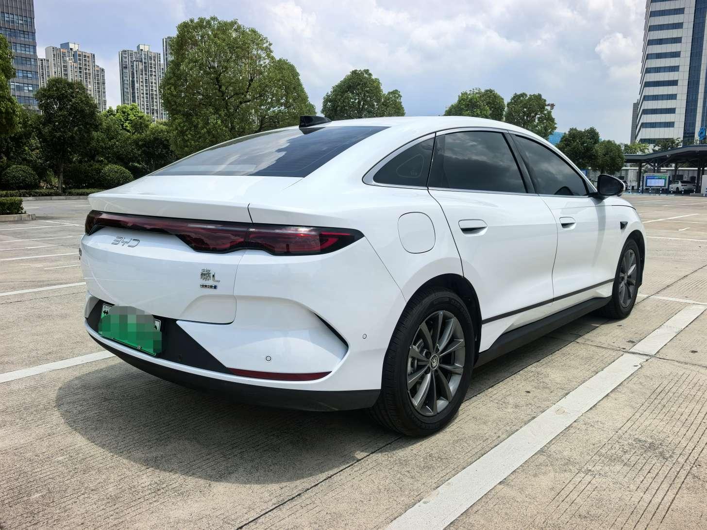 BYD Qin 2025 thumb 4