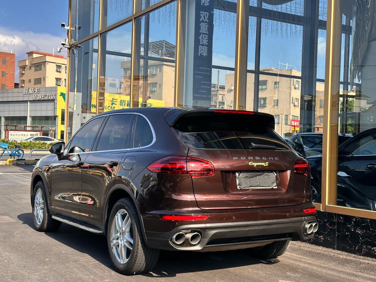 Porsche Cayenne 2015 thumb 3