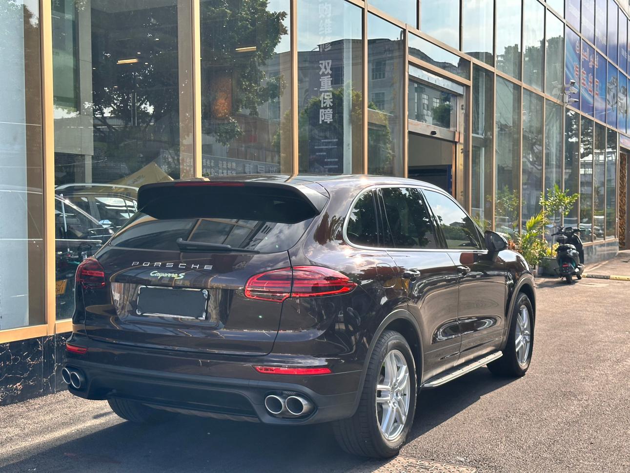 Porsche Cayenne 2015 thumb 5