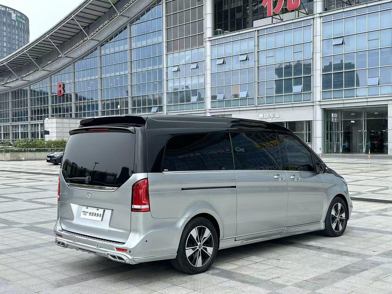 Mercedes-Benz V-Класс 2022 thumb 5