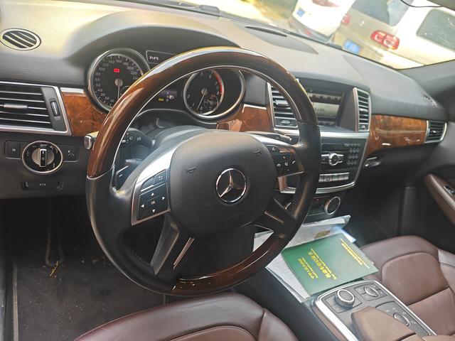 Mercedes-Benz M-Класс 2015 thumb 5