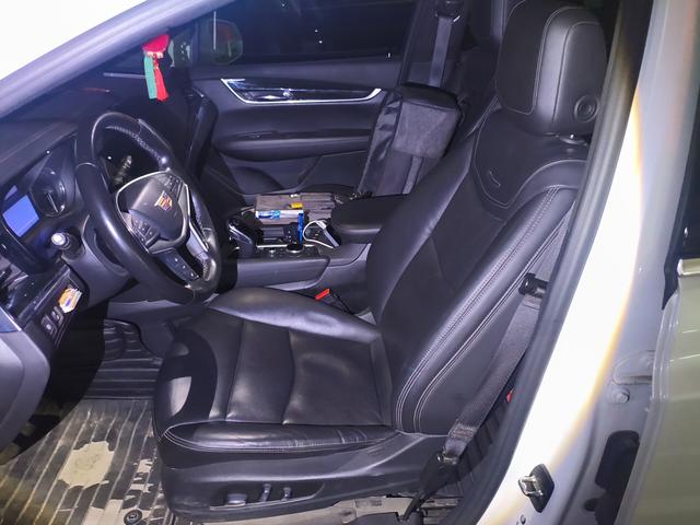 Cadillac XT5 2020 thumb 8