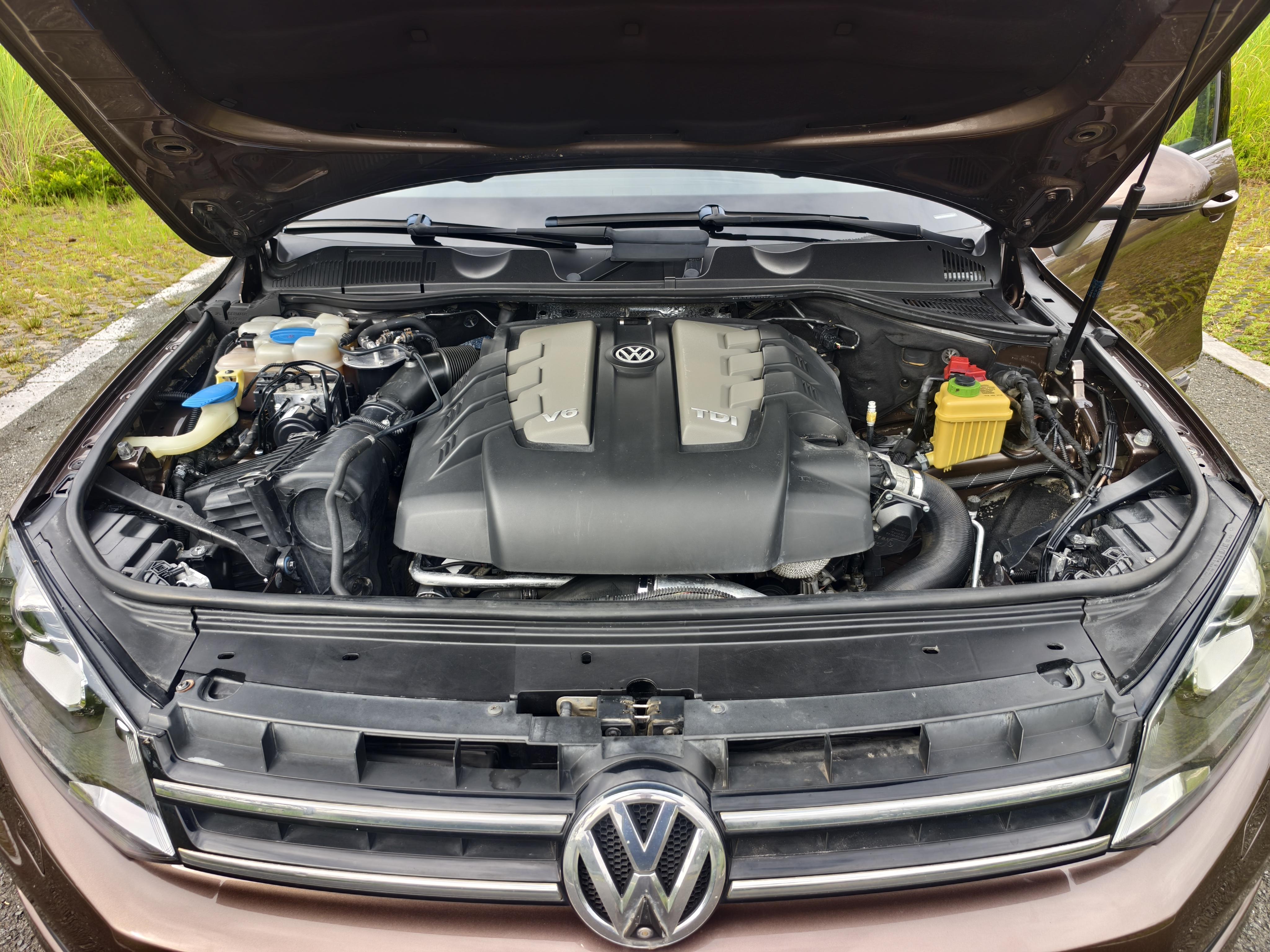 Volkswagen Touareg 2011 thumb 5