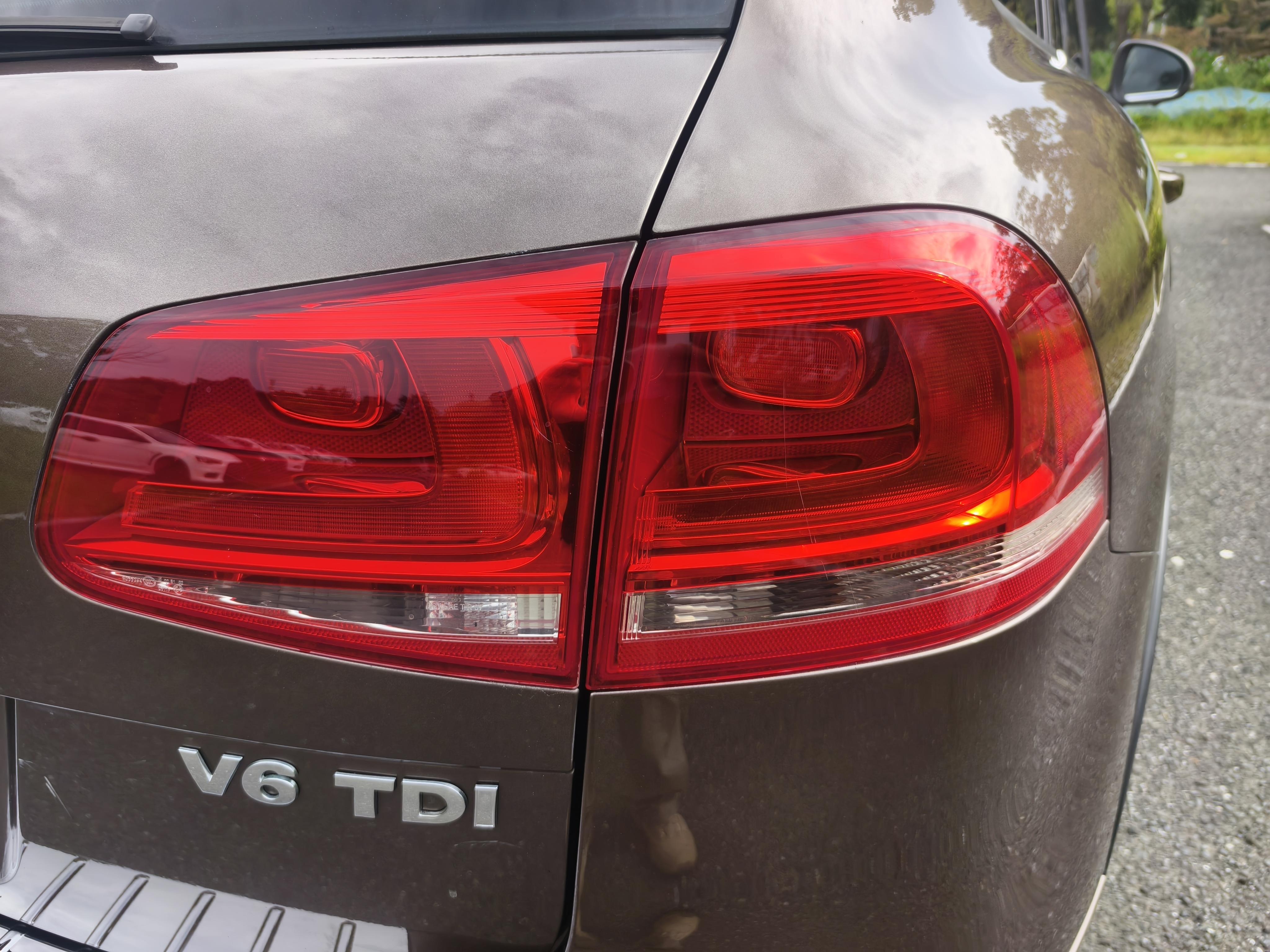 Volkswagen Touareg 2011 thumb 6