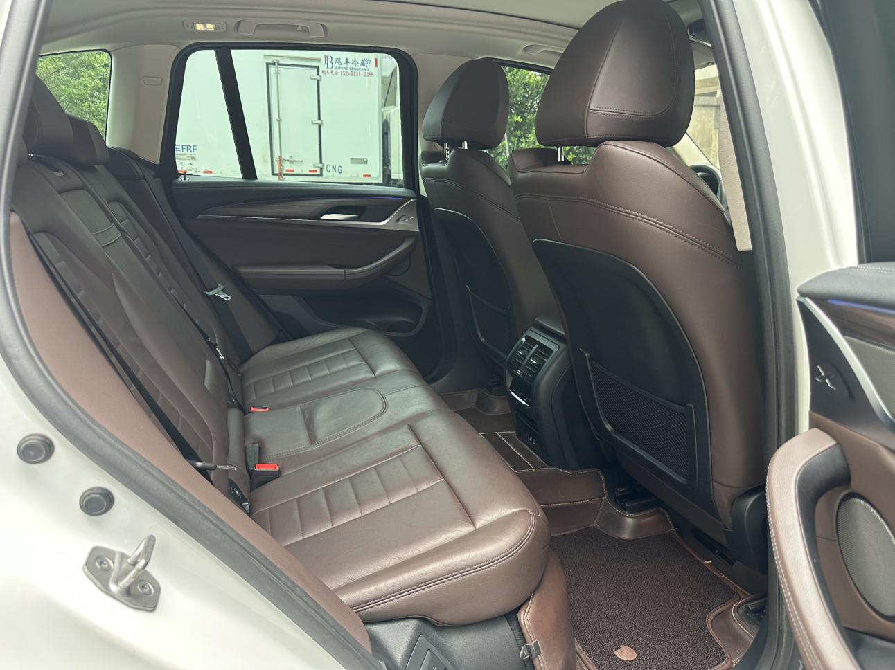 BMW X3 2021 thumb 10