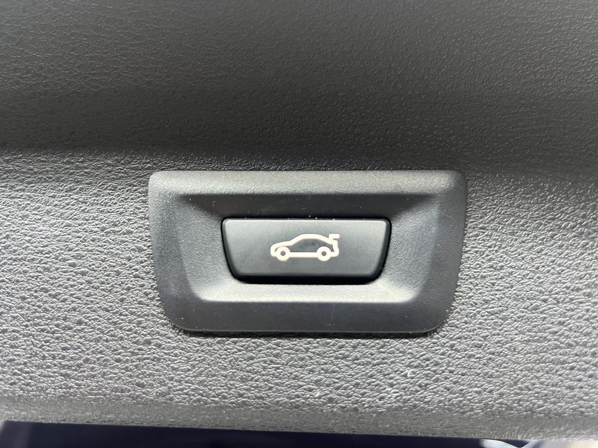 BMW X1 2022 thumb 6