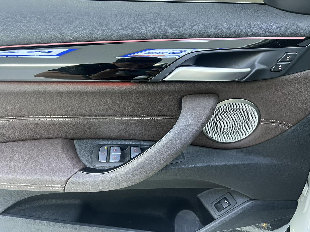 BMW X1 2022 thumb 7