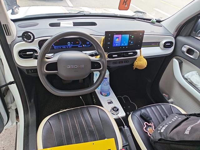 Geely Galaxy Xiong Mao 2025 thumb 3
