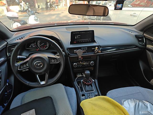 Mazda CX-4 2021 thumb 3