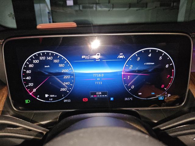 Mercedes-Benz GLC 2025 thumb 4