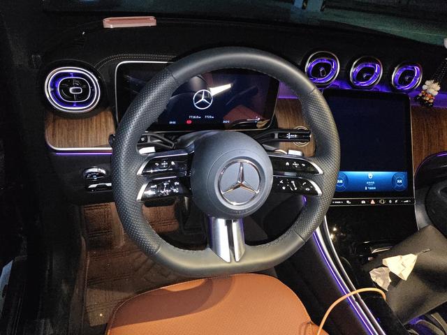 Mercedes-Benz GLC 2025 thumb 5
