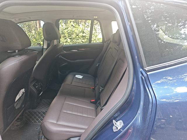 BMW X3 2018 thumb 10